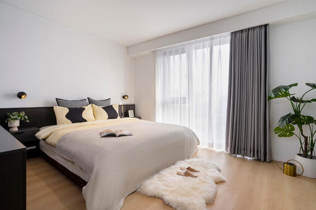Base-Beijing Wangfujing Serviced Apartment- In Hutong &Bike Rental &Close To Forbidden City, Tian'Anmen Square &Subway Nearby &Free Coffee &Washing Machine,Kitchen &Restaurant Discount &English Speaking &High Speed Free Wifi ภายนอก รูปภาพ