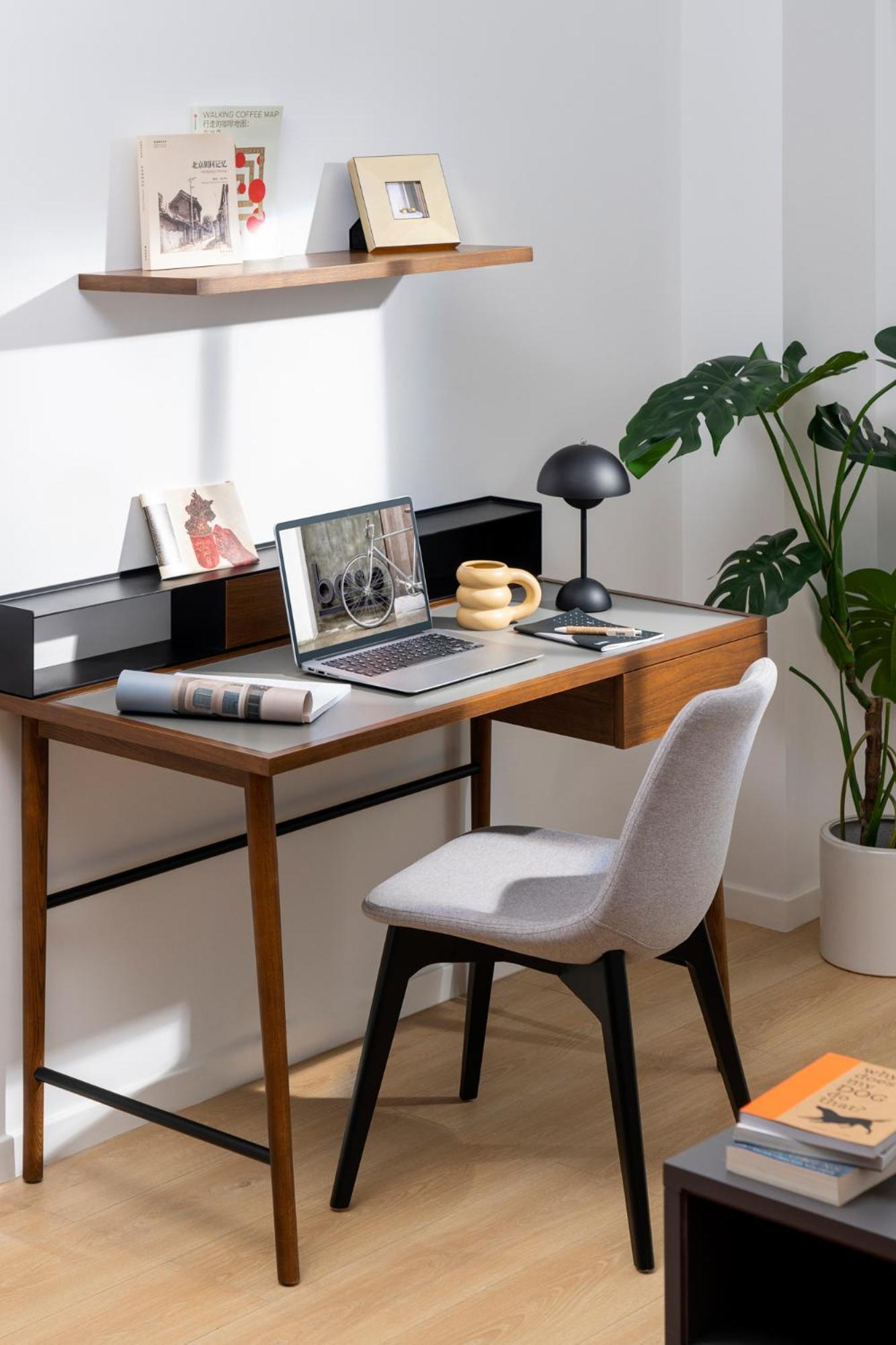 Base-Beijing Wangfujing Serviced Apartment- In Hutong &Bike Rental &Close To Forbidden City, Tian'Anmen Square &Subway Nearby &Free Coffee &Washing Machine,Kitchen &Restaurant Discount &English Speaking &High Speed Free Wifi ภายนอก รูปภาพ A home office